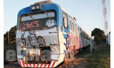 Por falta de uso, vender�an los trenes que iban de Pilar a Uruguay