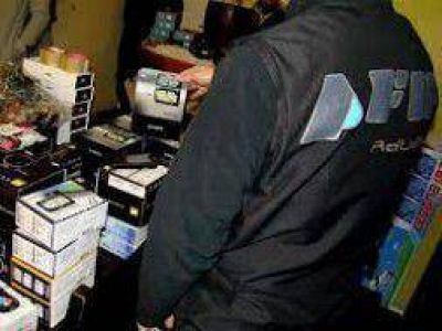 Ezeiza: Secuestran m�s de medio mill�n de celulares truchos