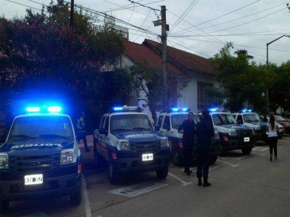 Levantaron la carpa en Plaza Mitre tras la llegada de nuevos patrulleros