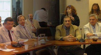 Rozas critic� la pol�tica nacional de subsidios al transporte ferroviario