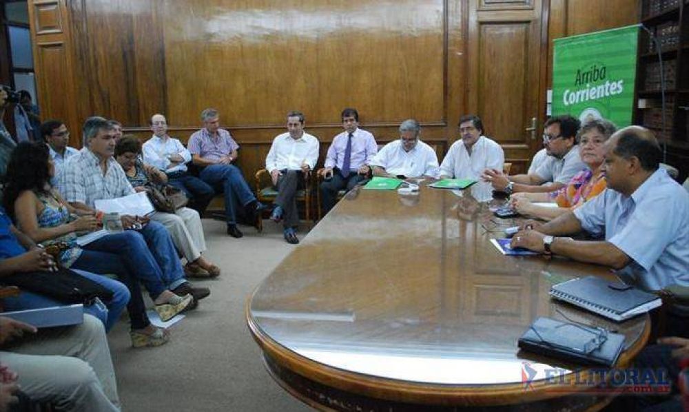 Docentes rechazaron la propuesta del Gobierno y se encaminan hacia un paro