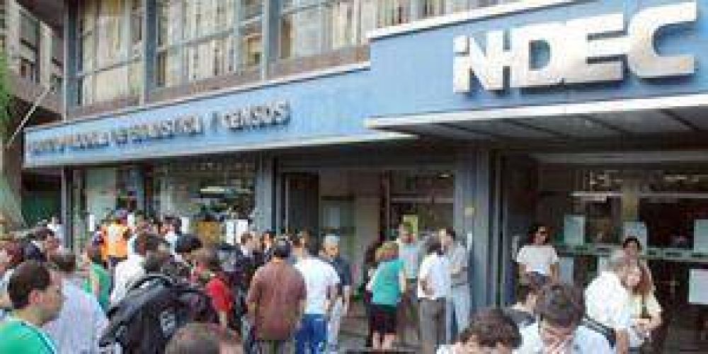 Un 34,2% de los formose�os busca un empleo