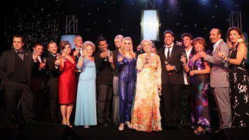 Mirtha Legrand brill� en la Cena de Gala Solidaria a beneficio del Materno Infantil
