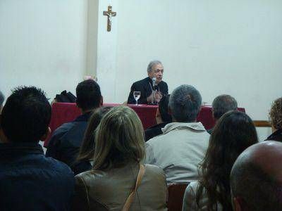 LANZARON EL CENTRO DE CAPACITACI�N PROFESIONAL "JUAN PABLO II"