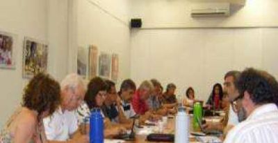 Conadu Hist�rica ratific� pliego de reivindicaciones y el reclamo salarial