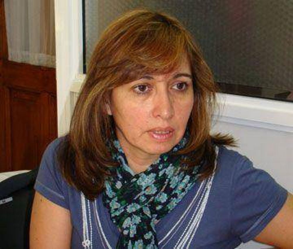 Docentes universitarios exigen urgente llamado a paritarias