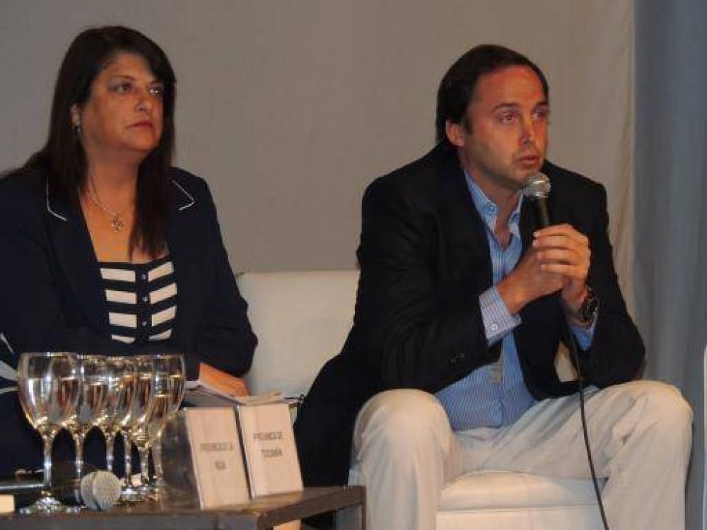 El vicegobernador disert� junto a representantes del NOA