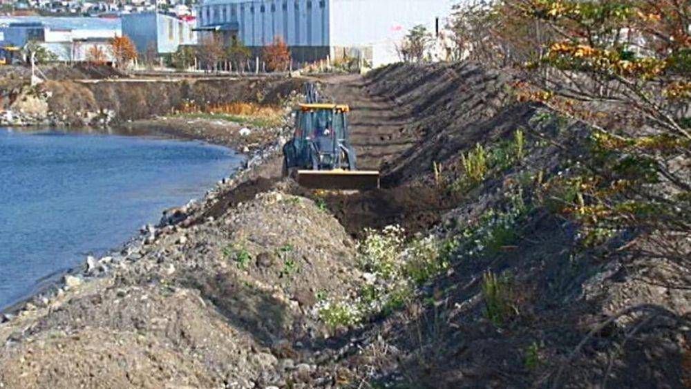 Recuperaci�n de la costa: Un nuevo espacio verde para la ciudad
