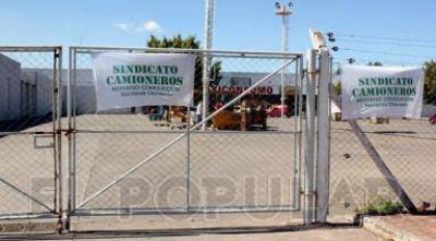 Suspenden por diez d�as las medidas de bloqueo a los locales de Maxiconsumo