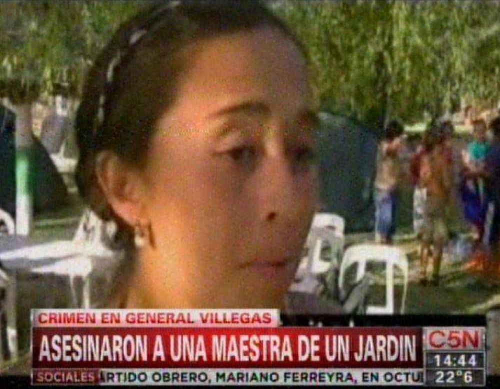 Horror en un jard�n de infantes: deg�ellan a la directora en un aula