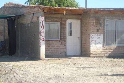 No le fi� las bebidas y lo mat�, en Chichinales