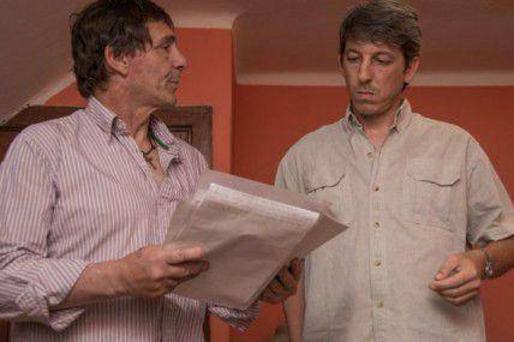 Gobierno accedi� a revisar la Fiscal y Tarifaria