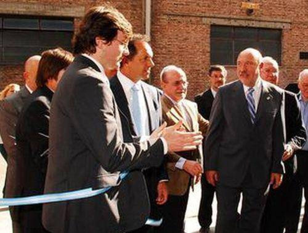 Ghi se sum� al reclamo a Scioli por los fondos adeudados a municipios