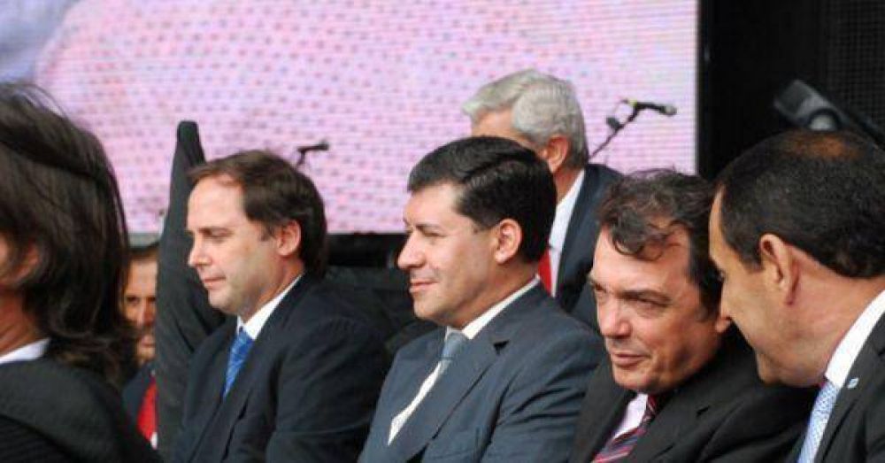 Funcionarios riojanos destacaron valor federal de la batalla de Salta