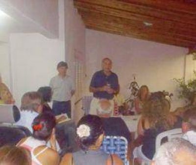 Reuni�n con vecinales de la Zona Sur  