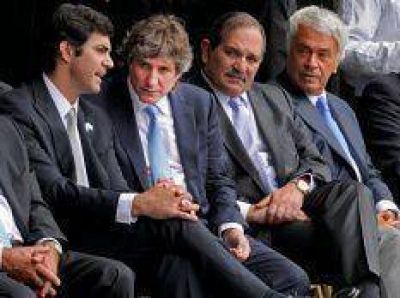 En el acto Salta: militantes K abuchearon a De la Sota