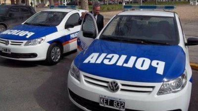 Sed� a su esposa y la colg� de un �rbol