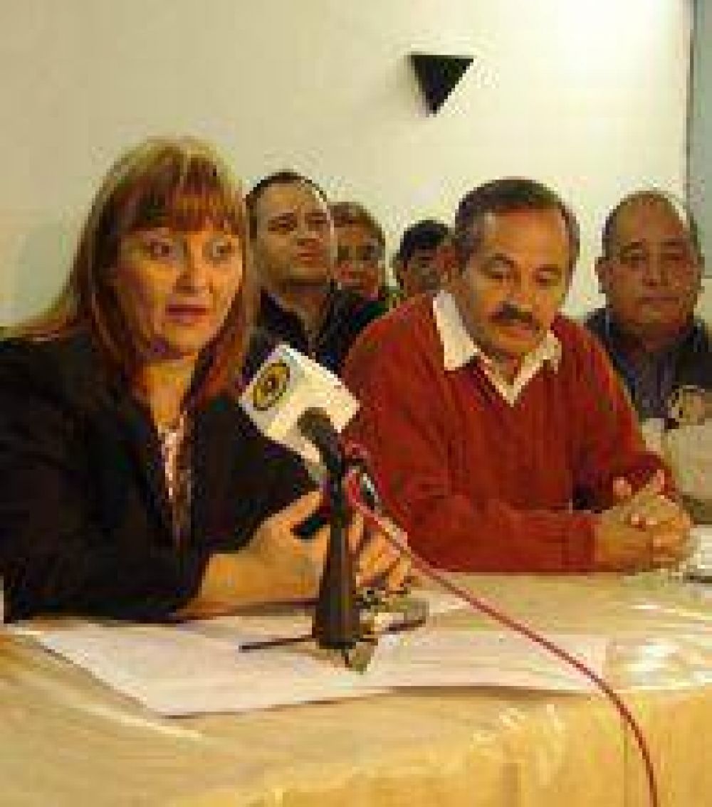 Los gremios docentes empiezan a definir hoy si inician el ciclo lectivo