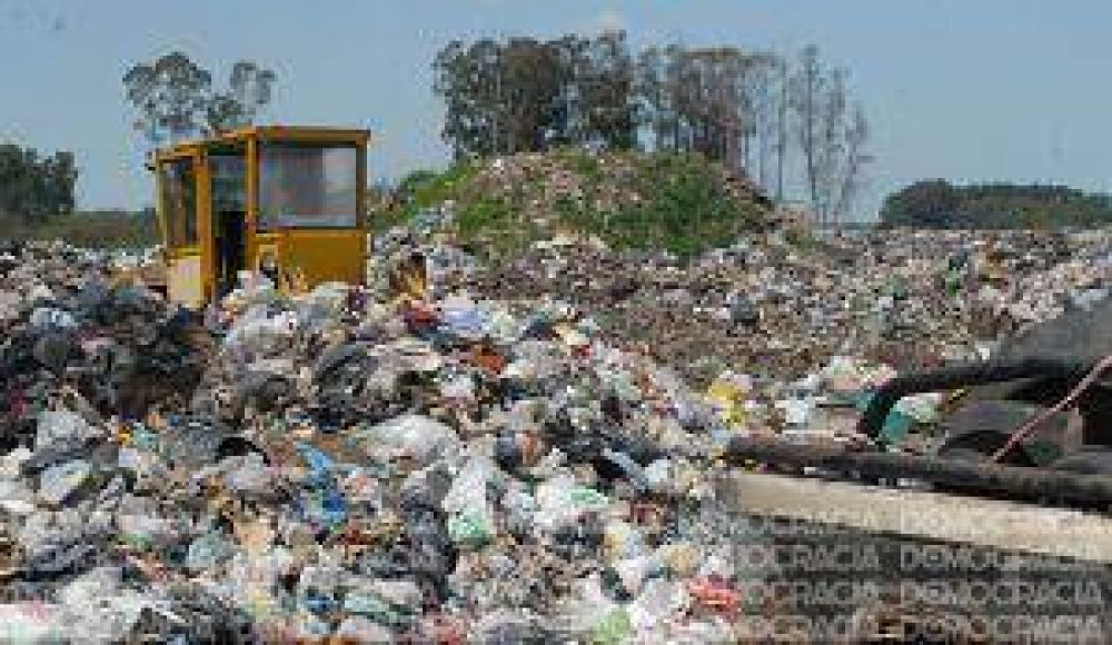 El FAP sali� a cuestionar al Municipio por la basura