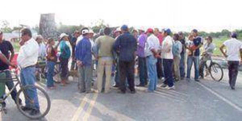 Aborigenes: Protesta y di�logo en un mismo escenario