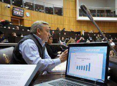 Modificar�an Ley para m�s mujeres en Polic�a