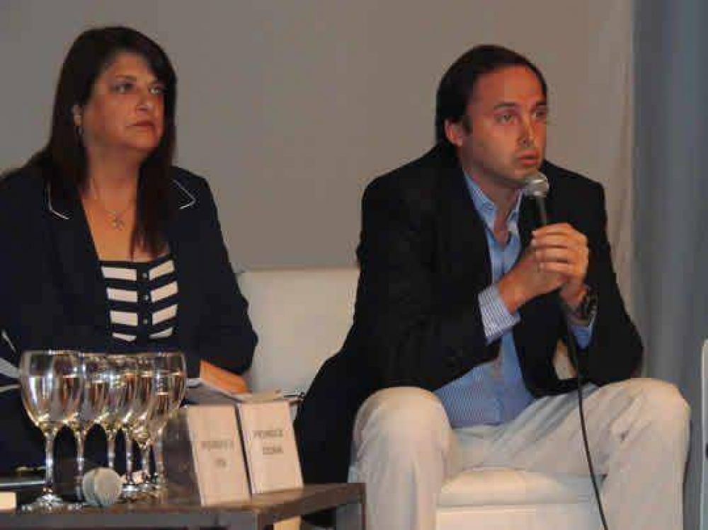 El vicegobernador disert� junto a representantes del NOA