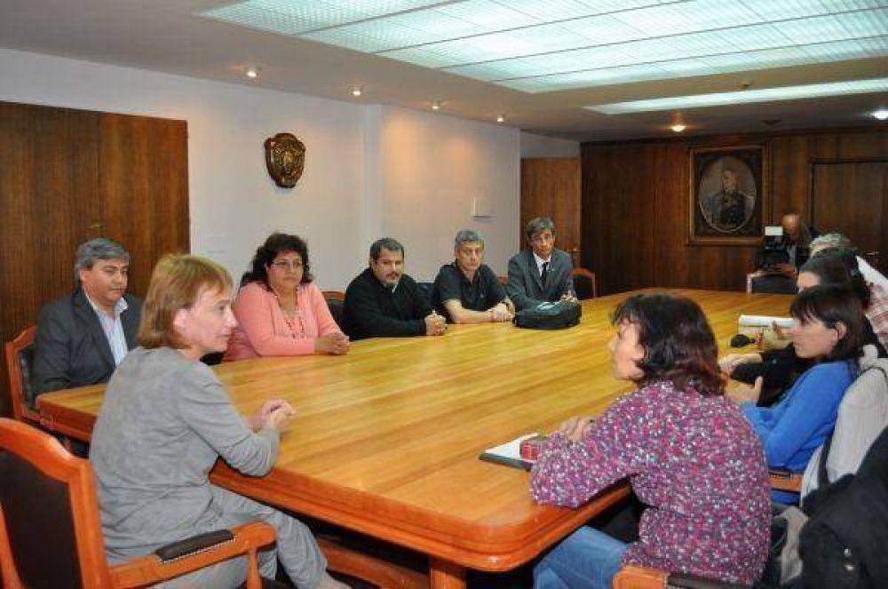 Ros recibi a la Federacin Sindical de Profesionales de la Salud de la Repblica Argentina