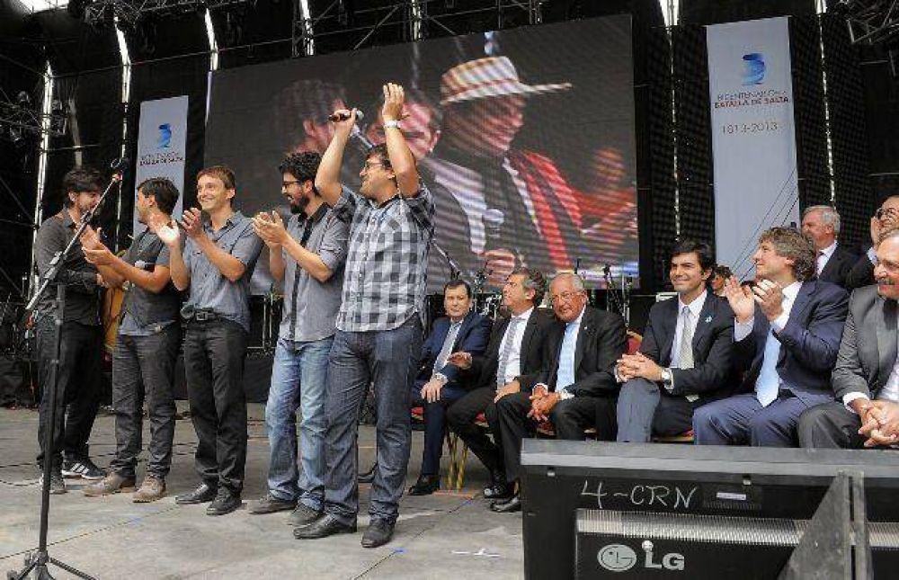 Doscientas mil personas pasaron por el megafestival por el Bicentenario de la Batalla de Salta