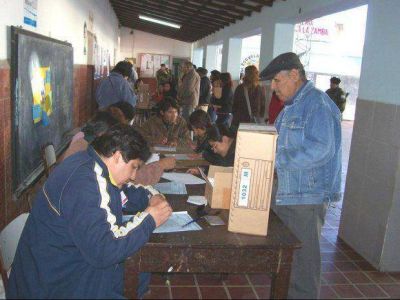 Desafiliaciones impactan en los partidos pol�ticos