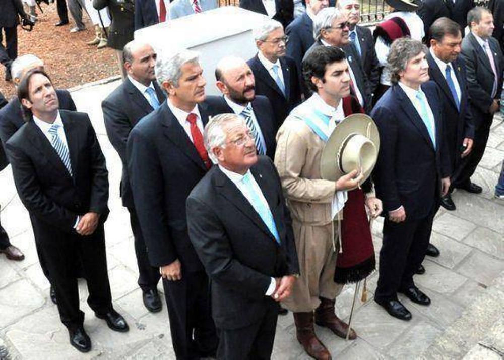 El Gobernador asisti� a los actos por la Batalla de Salta