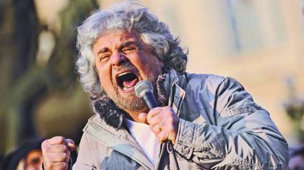 Italia cierra la campa�a y un c�mico es la gran sorpresa