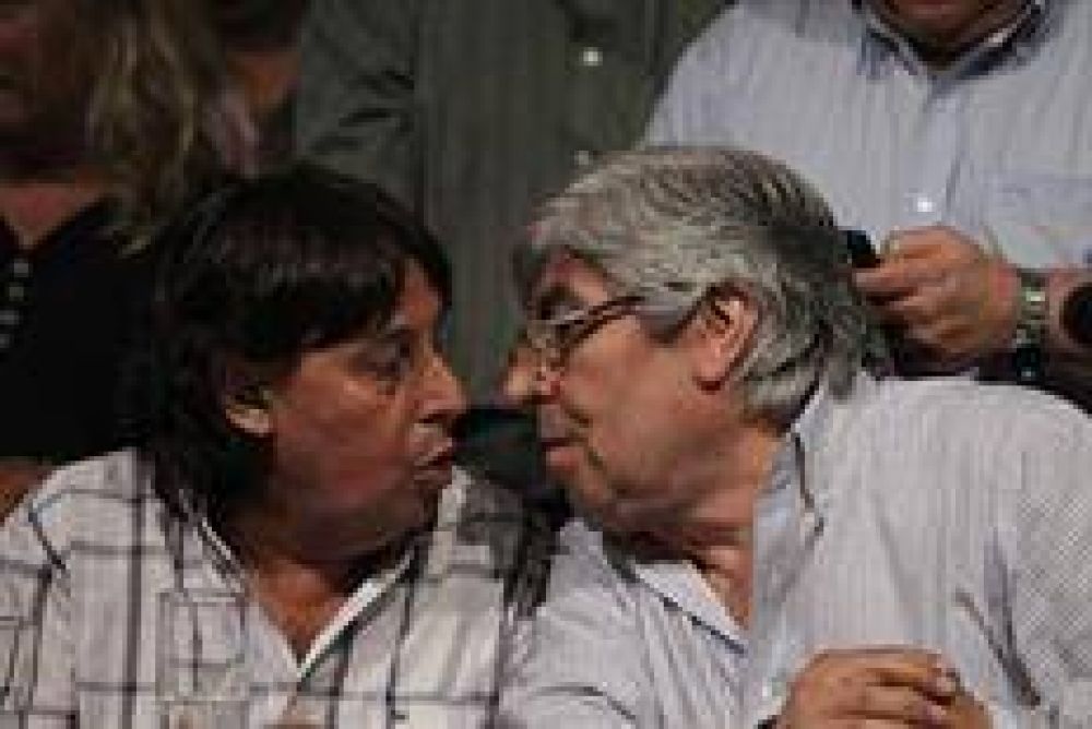 Gremio docente "moyanista" ratific� el paro de tres d�as, con cr�ticas a Cristina y Scioli