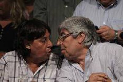 Gremio docente "moyanista" ratific� el paro de tres d�as, con cr�ticas a Cristina y Scioli