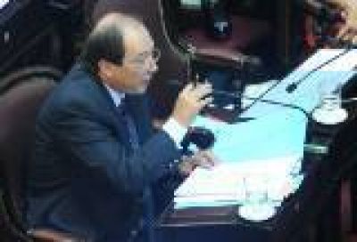 La oposici�n pidi� modificaciones al texto del memor�ndum con Ir�n