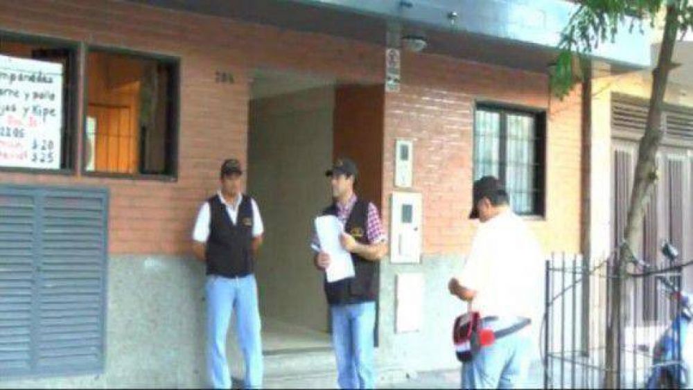 Una mujer se prostitu�a en un departamento