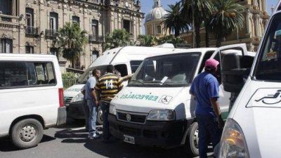Protesta de prestadores del Pami por falta de pago
