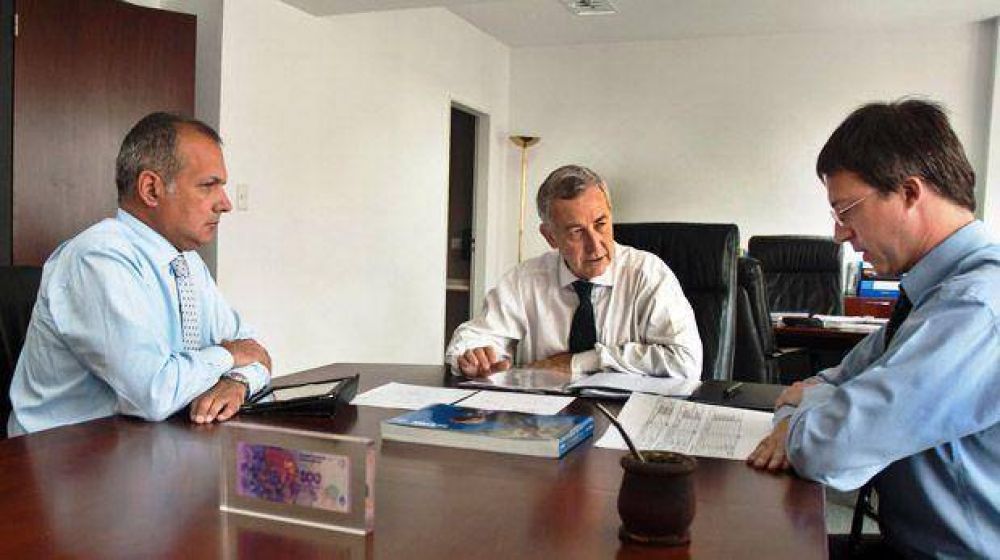 Buzzi gestion� ante Naci�n aspectos referidos a la licitaci�n del acueducto