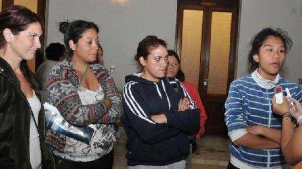 Por el desalojo del predio de Etchepare prometieron una reuni�n con Trovant