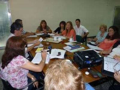 Educaci�n dise�a agenda pedag�gica y administrativa 2013
