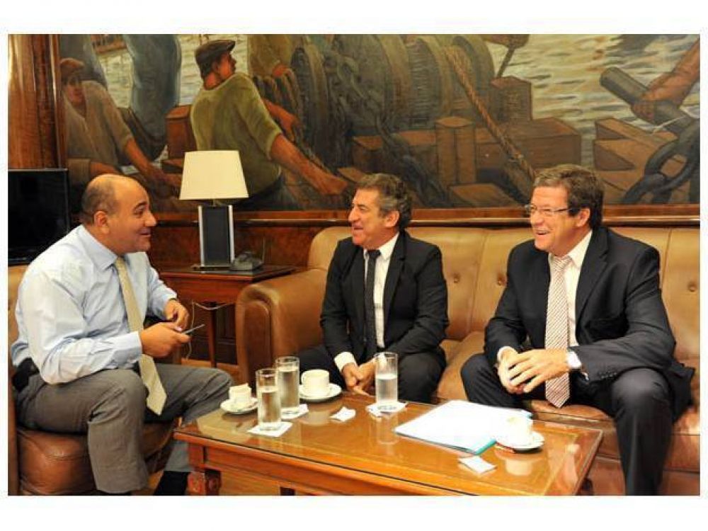 El gobierno nacional asistir� a la Provincia con 10 ambulancias y recursos para salud