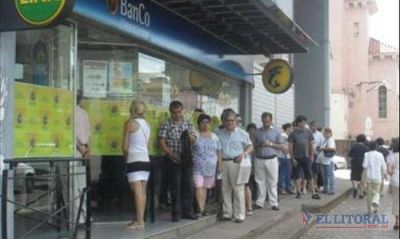 El aumento salarial a estatales ser� un monto fijo que rondar�a los $1.000