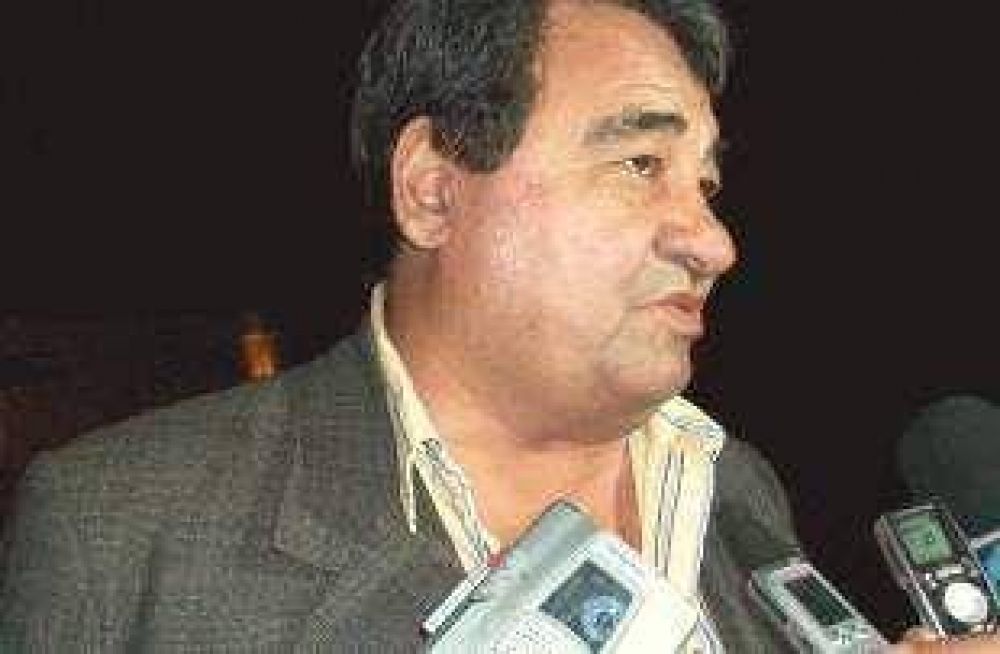 Curto habl� de �un buen triunfo� que �le posibilite a la Presidenta tener la reelecci�n"