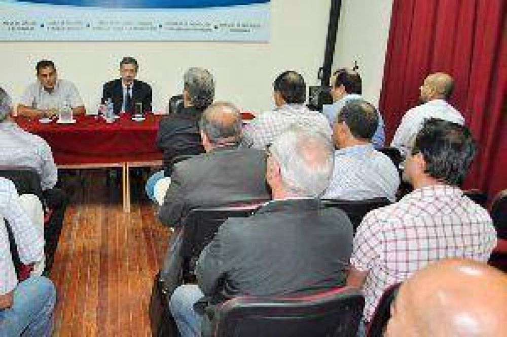 Inminente anuncio sobre medidas salariales para los docentes santiague�os