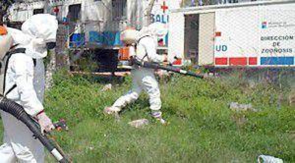 Previenen contra el dengue en el barrio La Chancher�a
