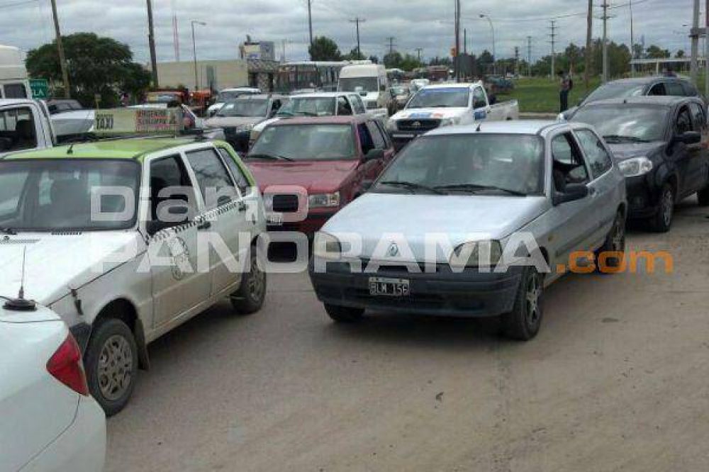Liberaron el tr�nsito en la autopista y el Puente Carretero