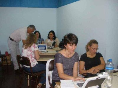El Gobierno capacit� a m�s de siete mil docentes en utilizaci�n de nuevas tecnolog�as