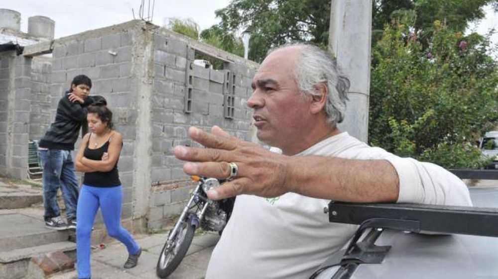 Asesin� al padre porque le negaba la moto
