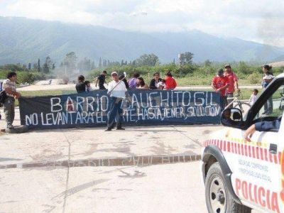 Asentamiento Gauchito Gil: levantaron el corte de la ruta 26