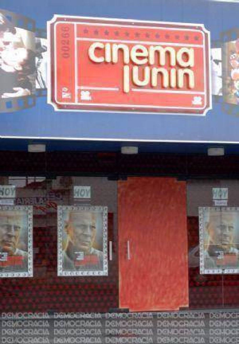 Rompen bl�ndex en Cinema Jun�n y roban televisores
