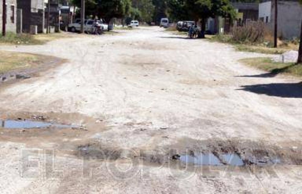 Piden arreglos en las calles de los barrios 12 de Octubre y Coronel Dorrego
